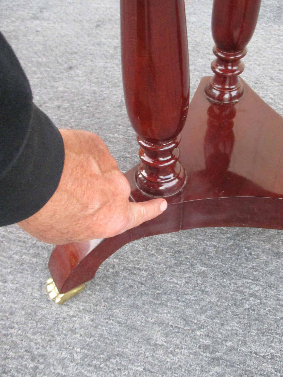 62616 Neoclassical Inlaid and Bronze Lamp Table Stand