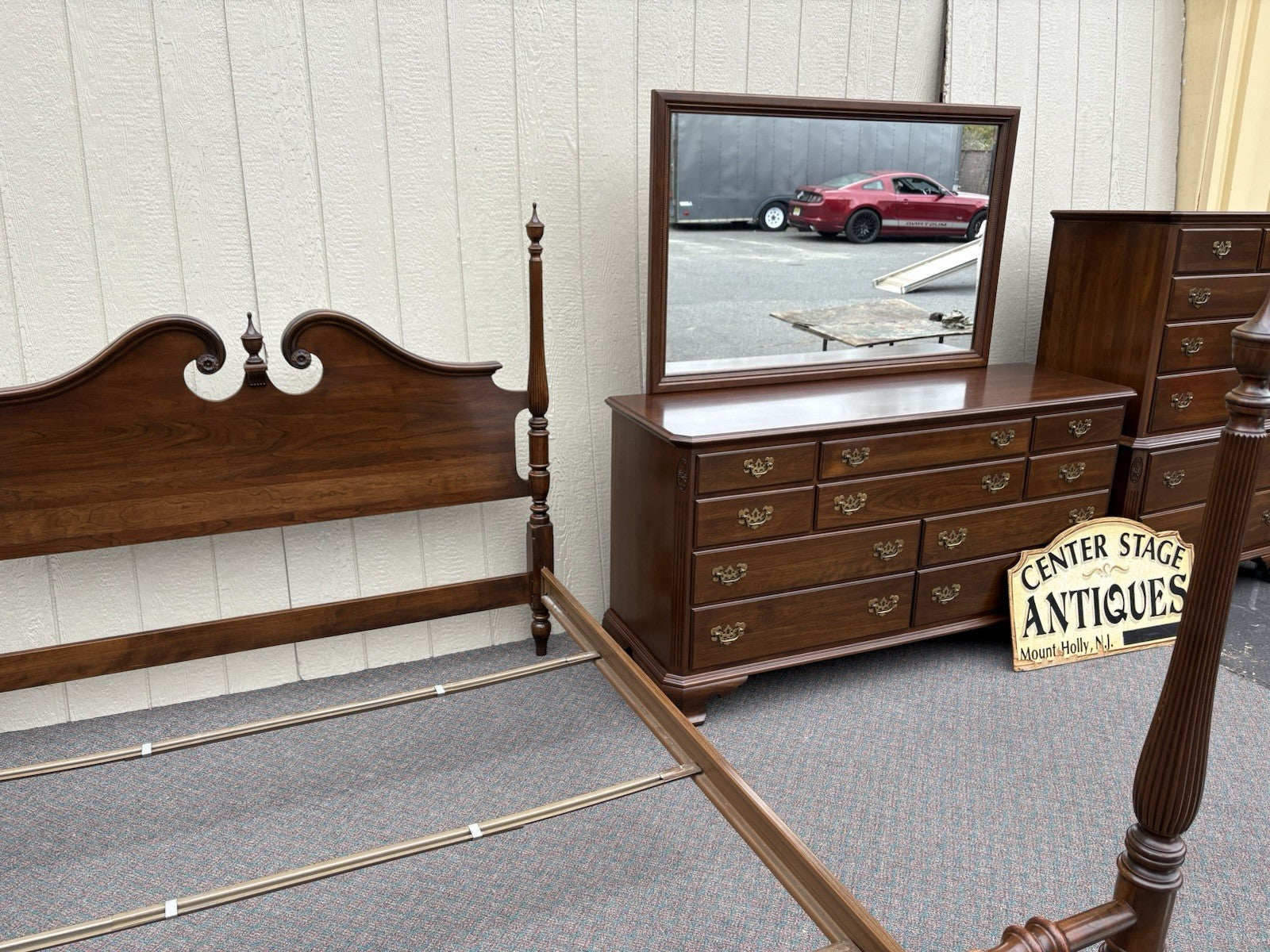 67117 ETHAN ALLEN Bedroom Set High Chest Dresser w/ Mirror and Queen Poster Bed