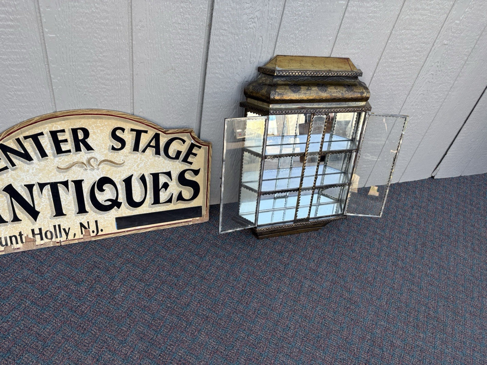 66958 METAL CLAD Whatnot Curio Wall Shelf w/ 2 Doors