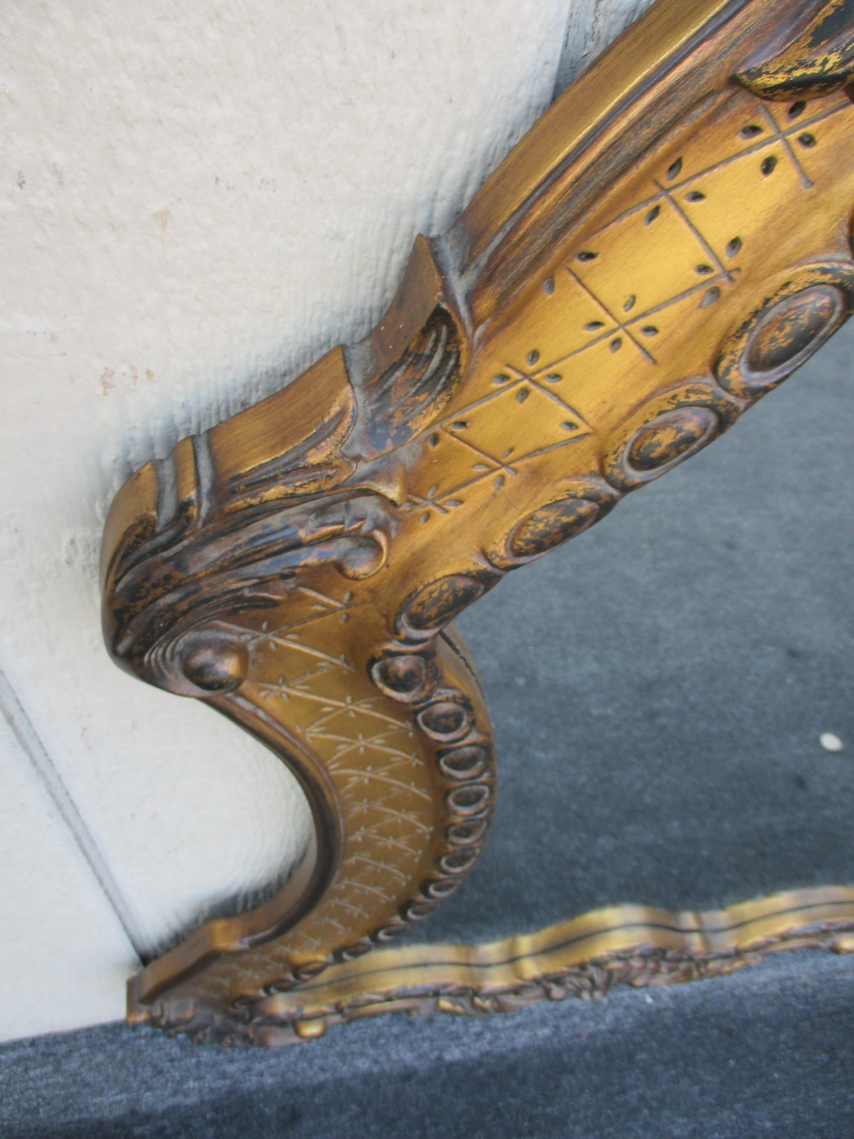 63607 Decorator Accent Mirror in Fancy Picture Frame