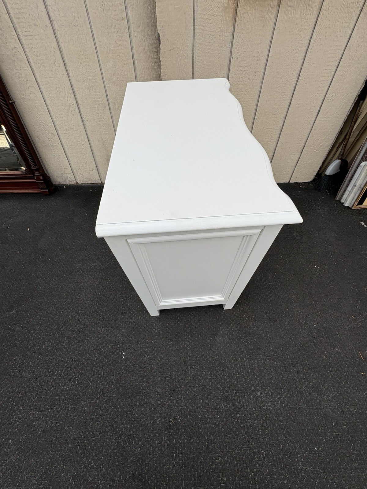 66763  ROMWEBER Decorator Dresser Chest