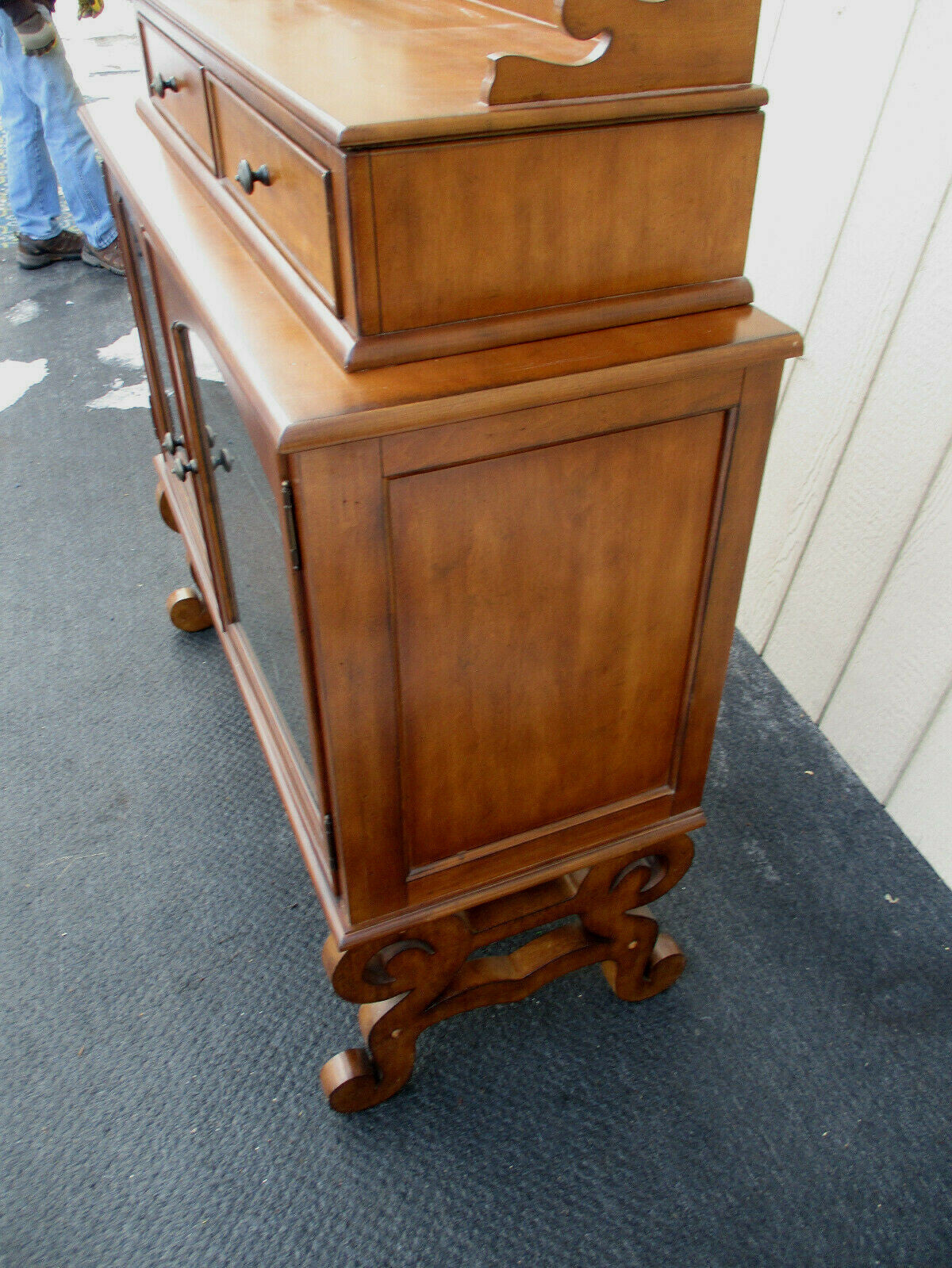 62851 Lane Furniture Server Sideboard Server Curio Display  Cabinet