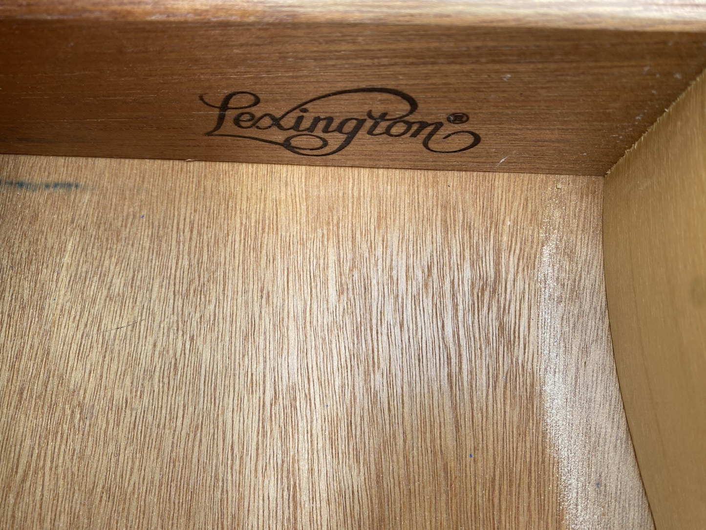 66626 Lexington LYNN HOLLYN AT HOME Dresser Chest