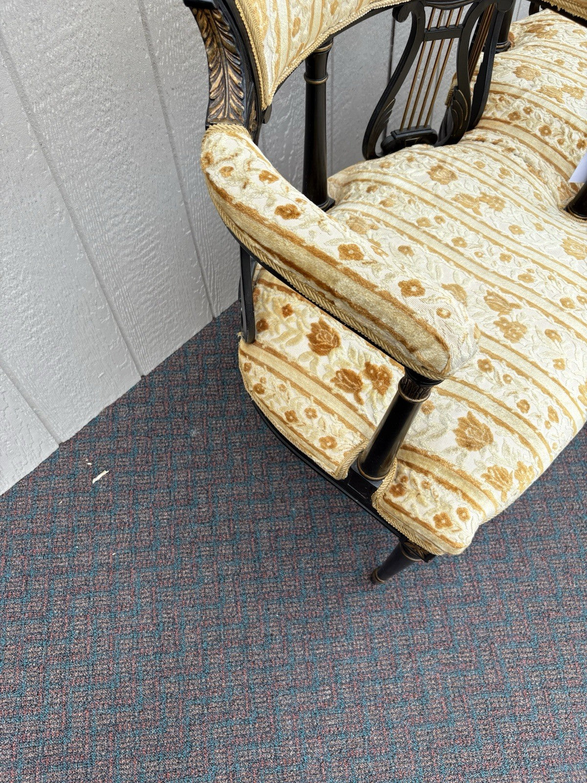 62247  RARE  Antique Victorian Settee Loveseat Couch Sofa  Chair