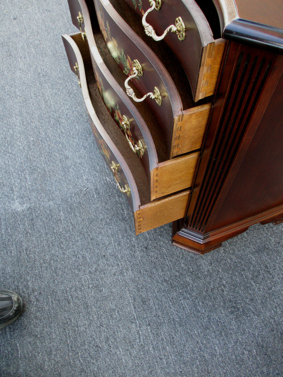 62902 JASPER Furniture Bachelor Chest Dresser Nightstand Stand with Key