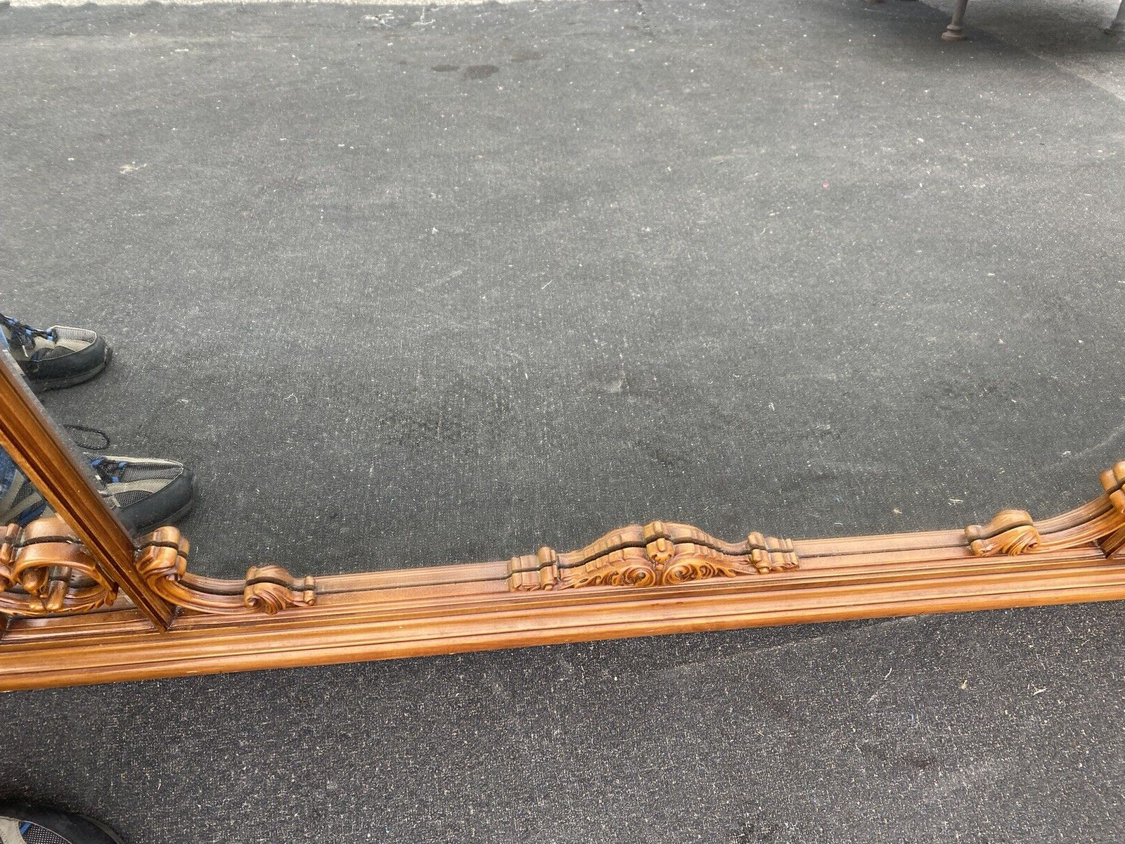 66238 Large Decorator RIO Furniture Fancy Mirror with Cherub s