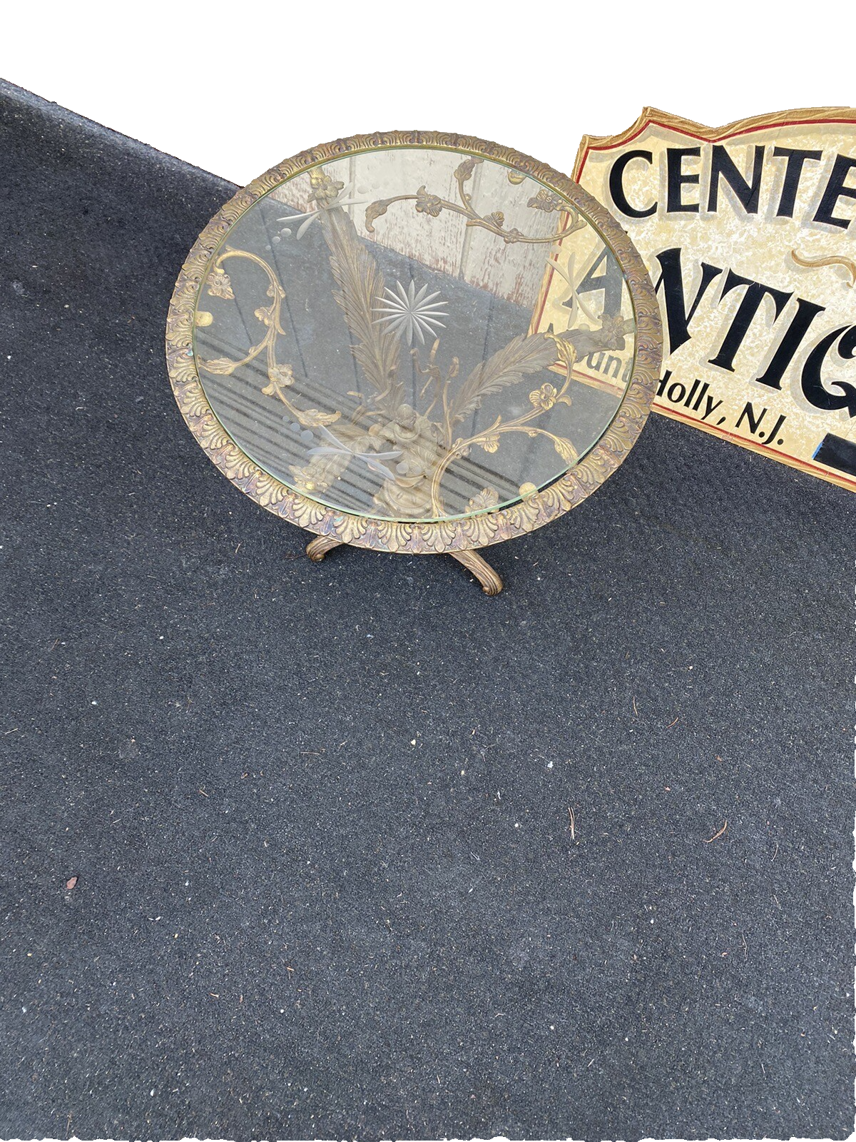 65128 Bronze ?? Decorator Coffee Table with Beutiful Etched  Glass Top Stand