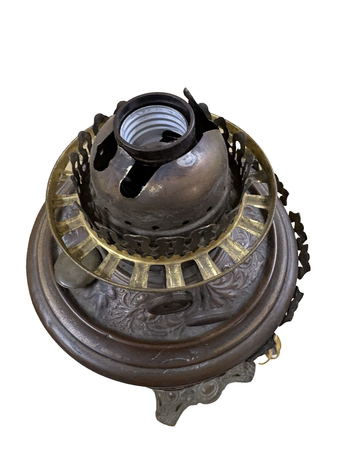 64951 Antique Victorian Oil Lamp with glass globe