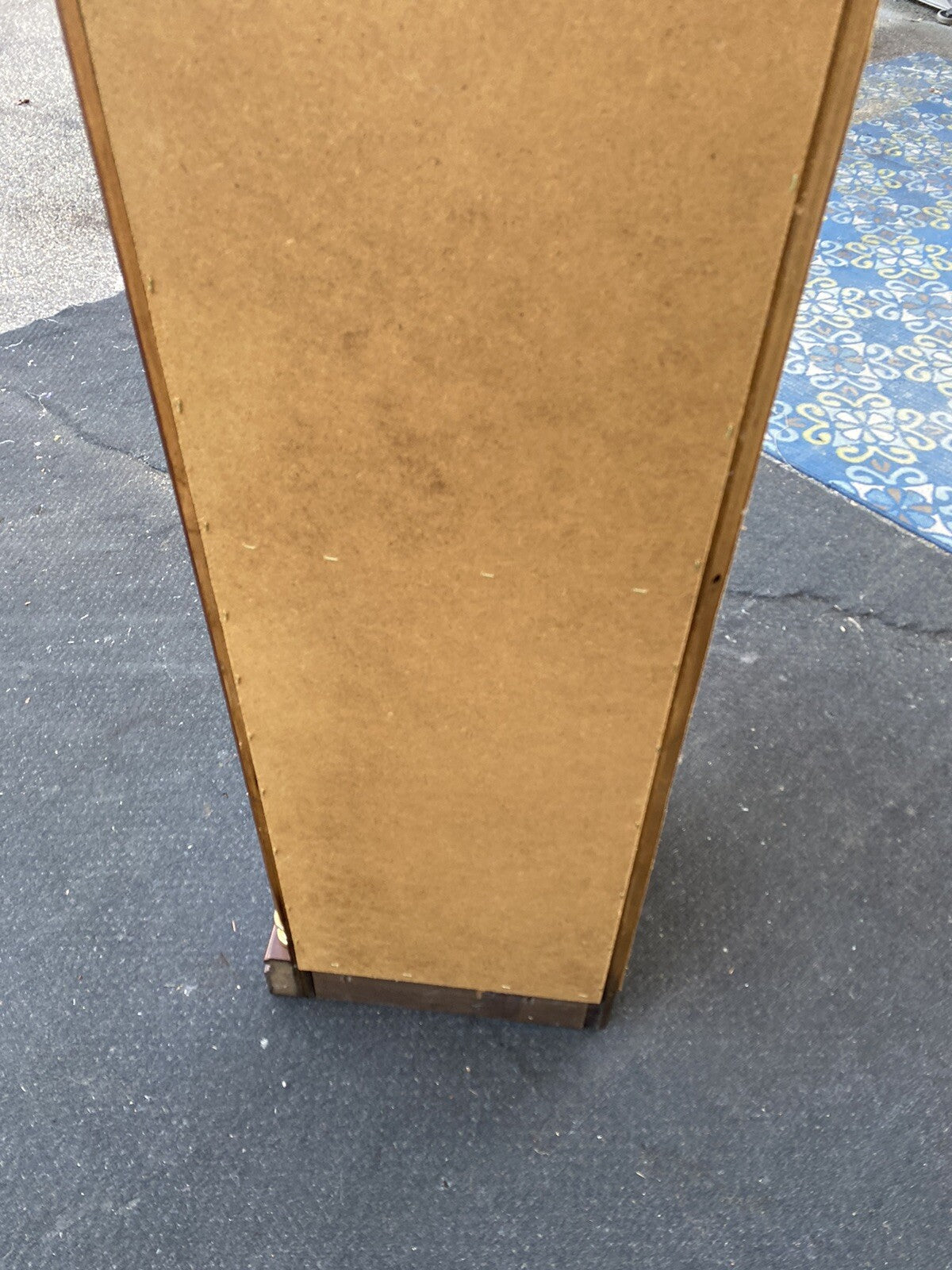 66160   Mahogany PULASKI Furniture Corner China cabinet Curio