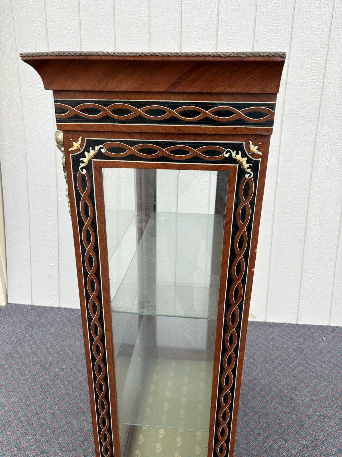 66959 Louis XV Curio China Cabinet with Bronze Ormalu