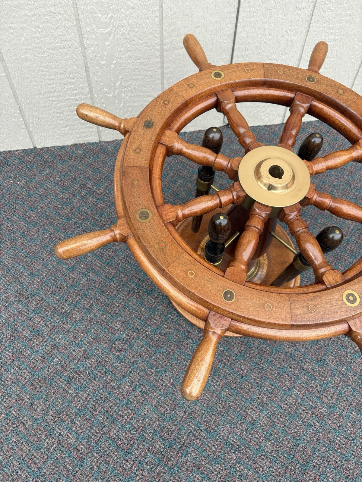 67164 Original Ships Wheel With Glass Top Coffee Table