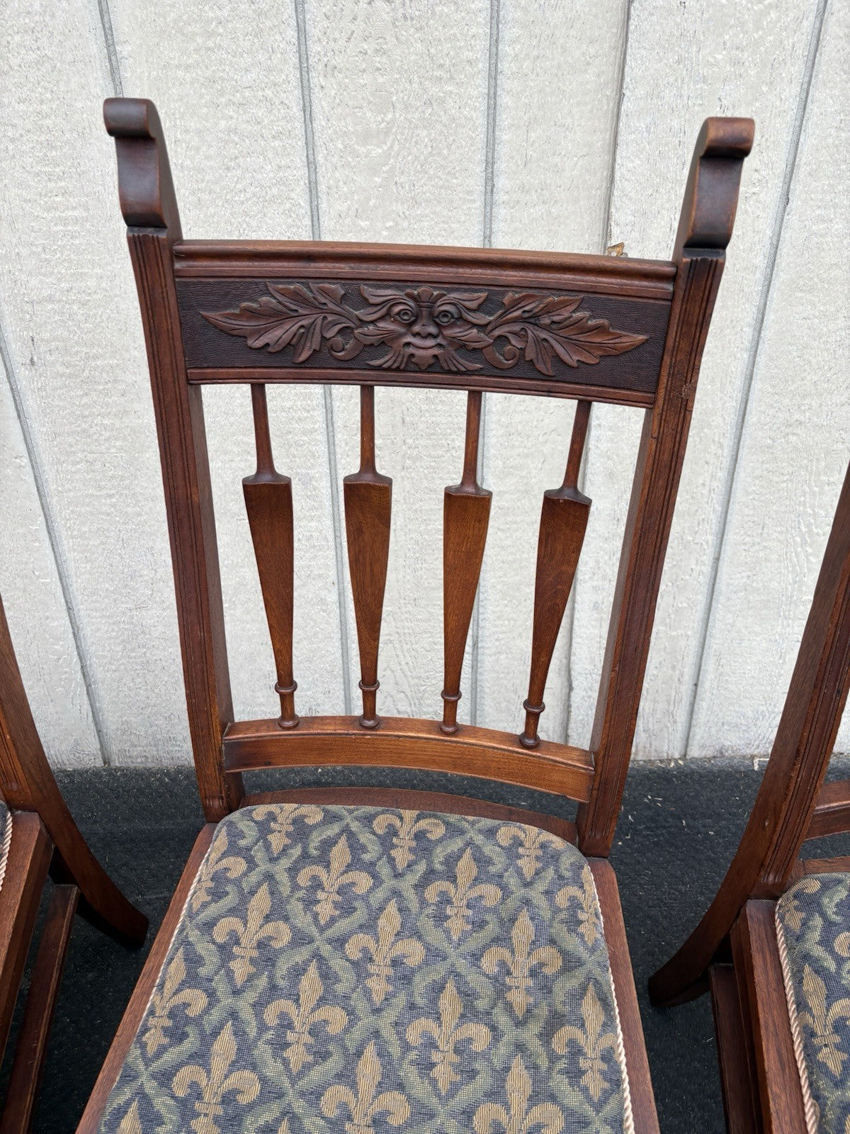 66466 Set 4 Victorian Walnut  Custom Hand Made Dining Chairs Chair s
