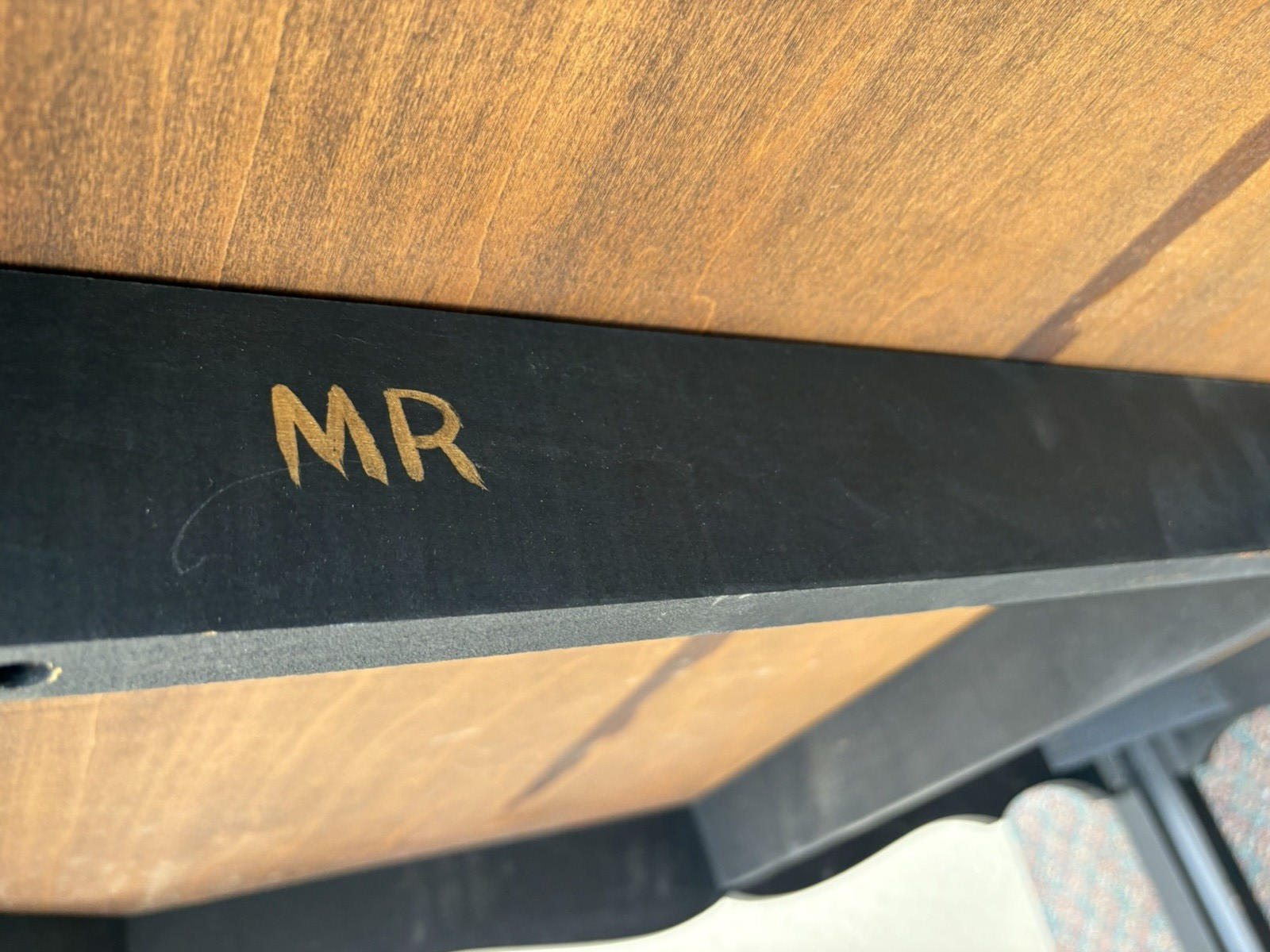 67038 Quality KINDEL Furniture Coffee Table Stand