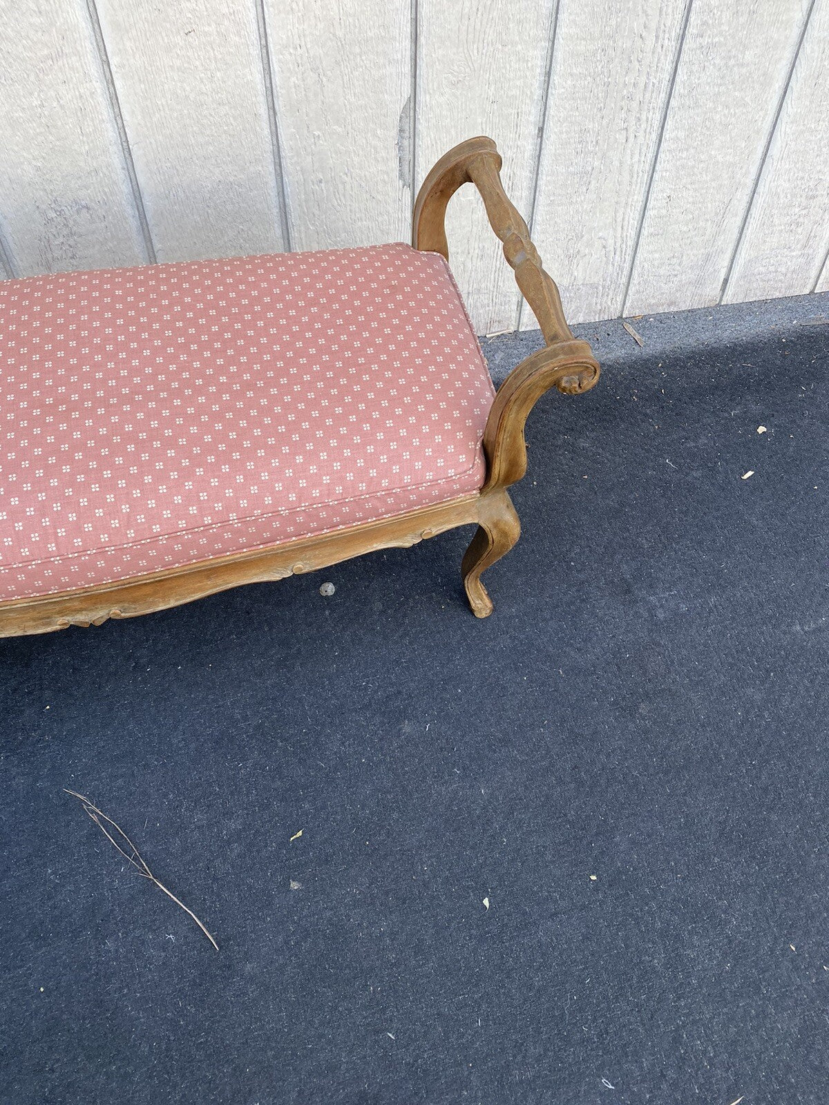 65935  French Country Louis XV window Bench Ottoman