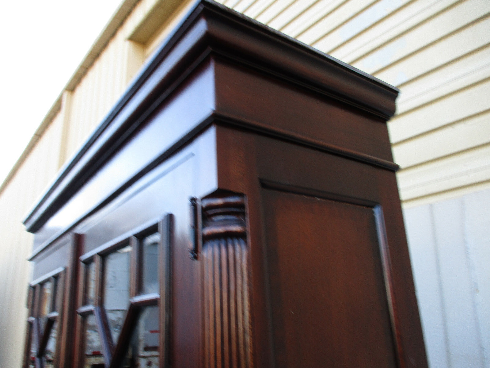 62867    Mahogany Curio China Cabinet