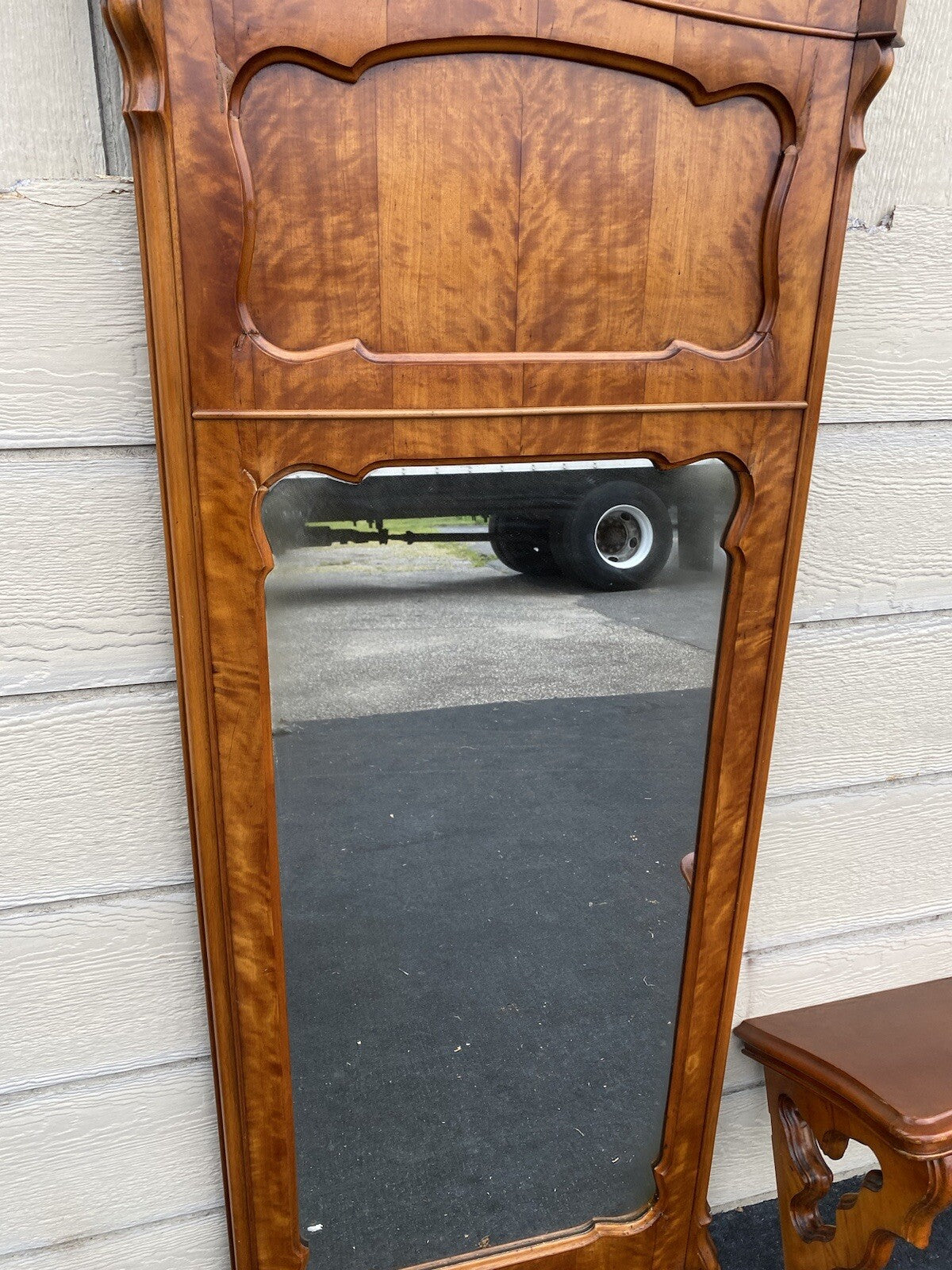 64707  Victorian Hall Mirror with Stand  Table  Pier Mirror