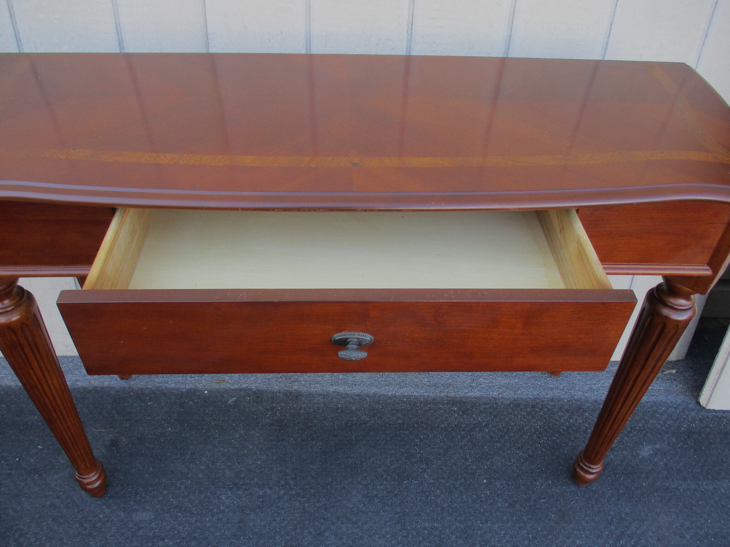 63917   Banded Mahogany Console Hall Table Stand