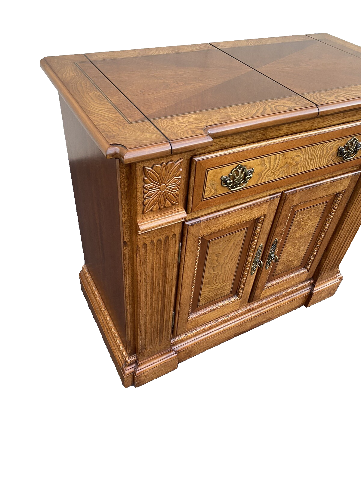 66098 Mahogany Universal Furniture Bar Cart Sideboard Server Cabinet