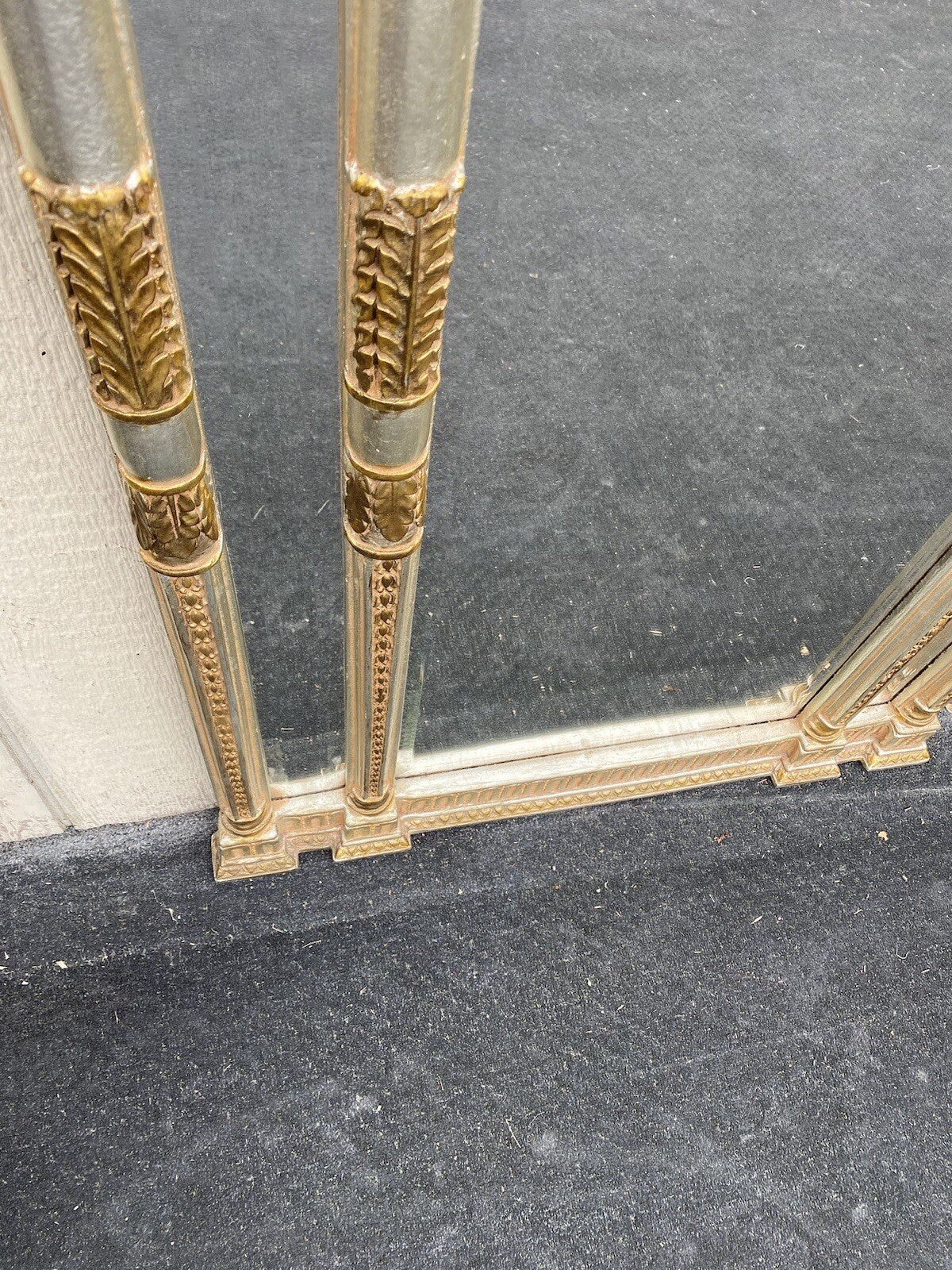 64843 Fancy Decorator Silver Carved  Mirror