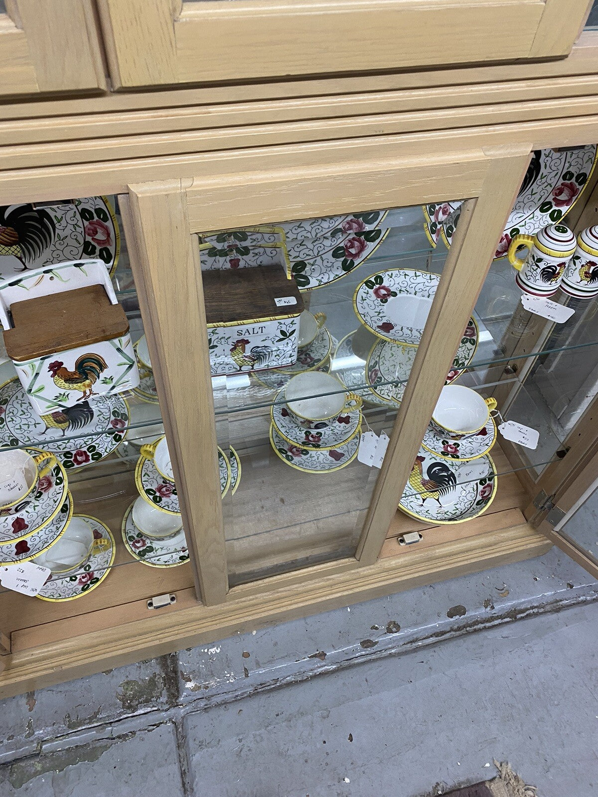 57044 PULASKI CURIO CHINA CABINET FACTORY Finish