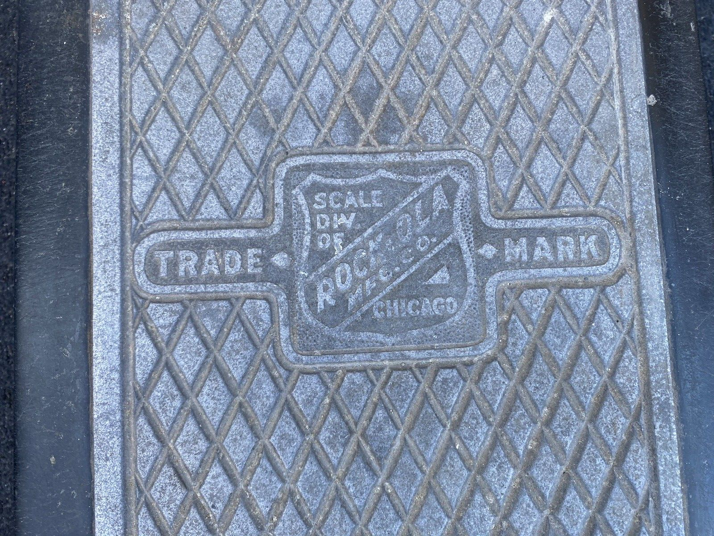 65067 Antique Floor Model COIN OPERATED  ROCKOLA MFG CO Scale