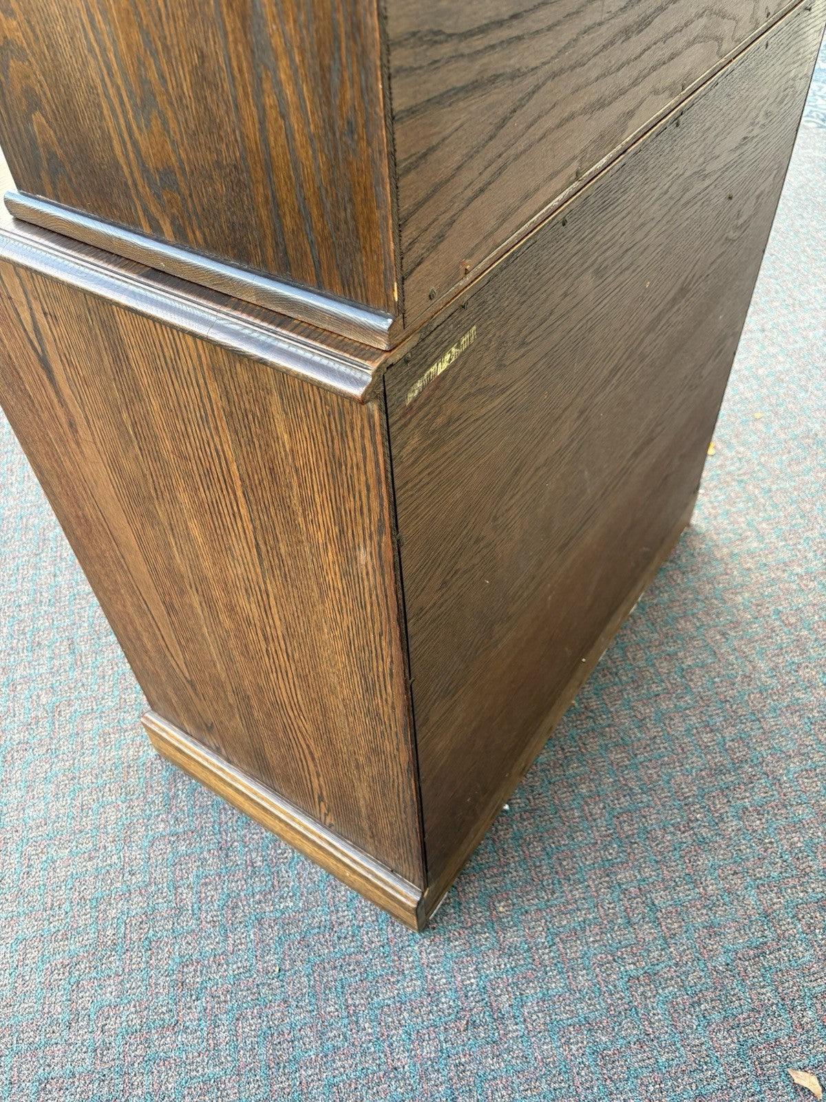 67133 FEUDAL Oak 2 Piece China Cabinet  Convex Glass in Doors