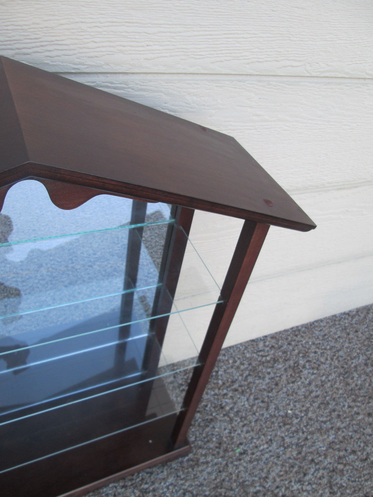 52122 Mahogany Open Glass Shelves Curio Whatnot Wall Shelf