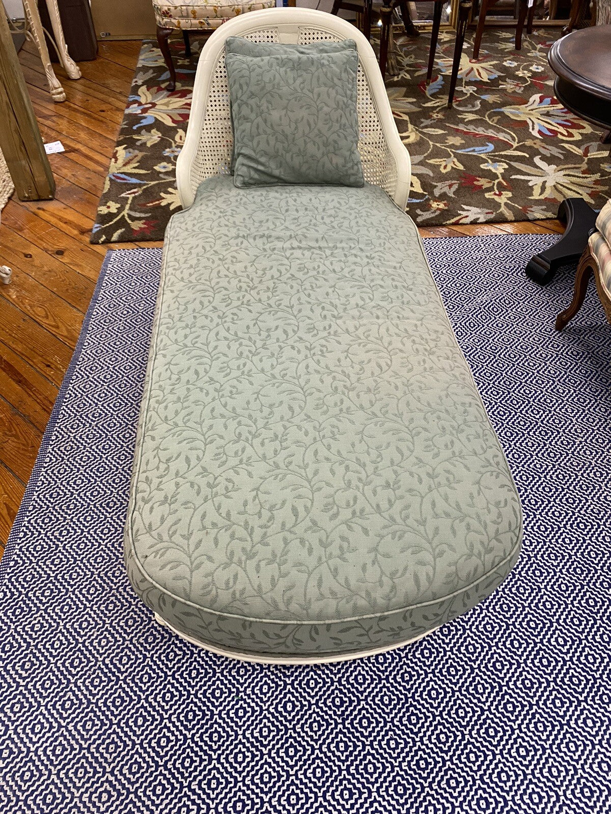 60874  Romantic Shabby Sofa Chaise Lounge Chair