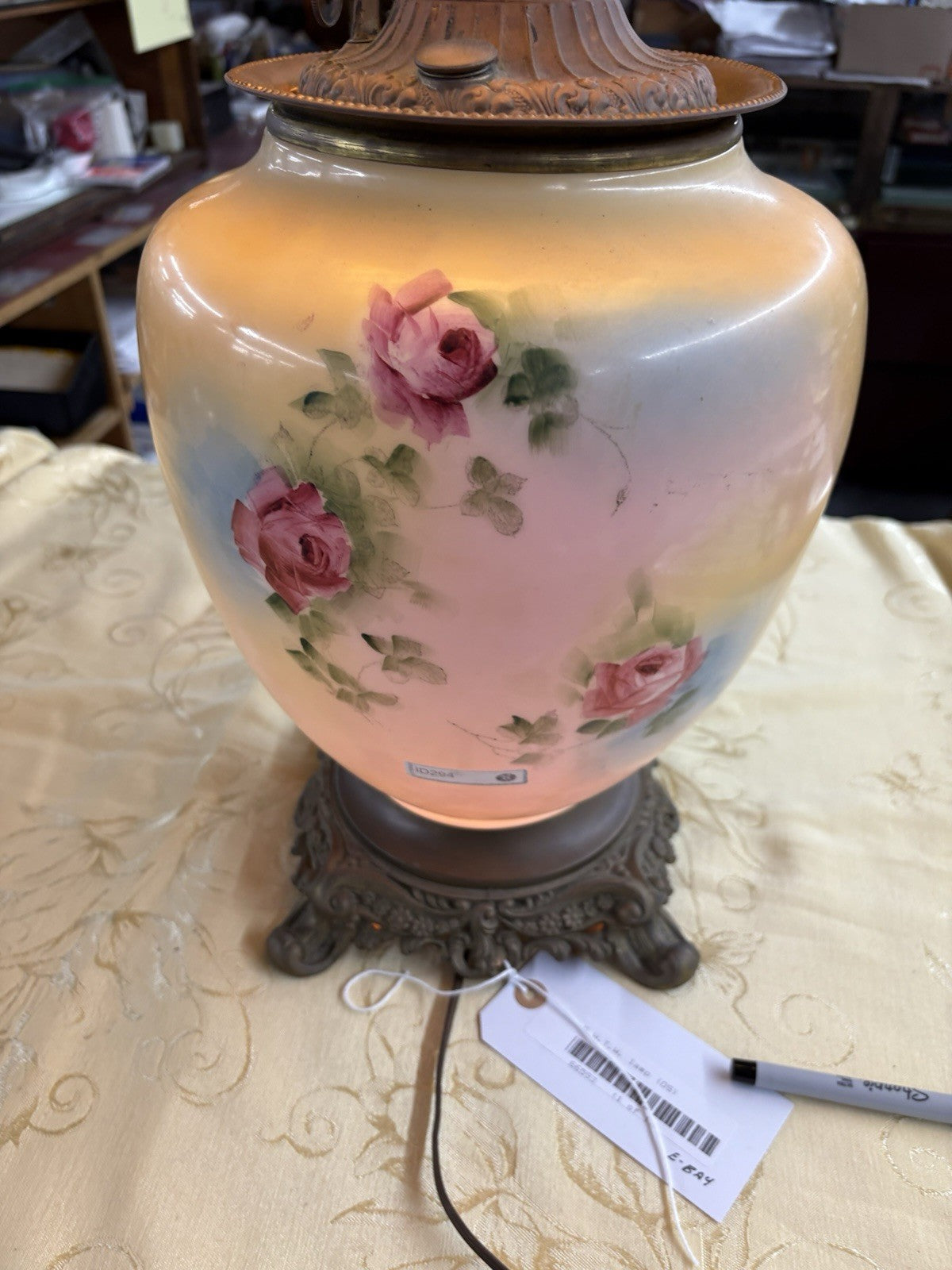 66593    Antique Victorian Gone With The Wind Electrified Oil Lamp