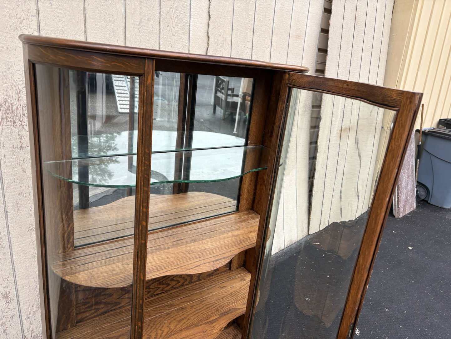 66717 Antique Victorian Oak Bow Glass Curio Cabinet + Serpentine Glass Door