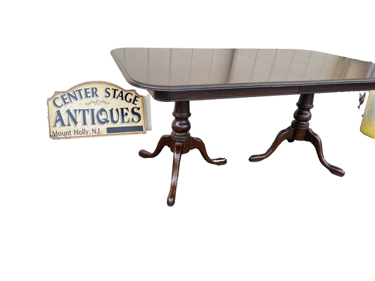 66606   ETHAN ALLEN Mahogany Dining Table