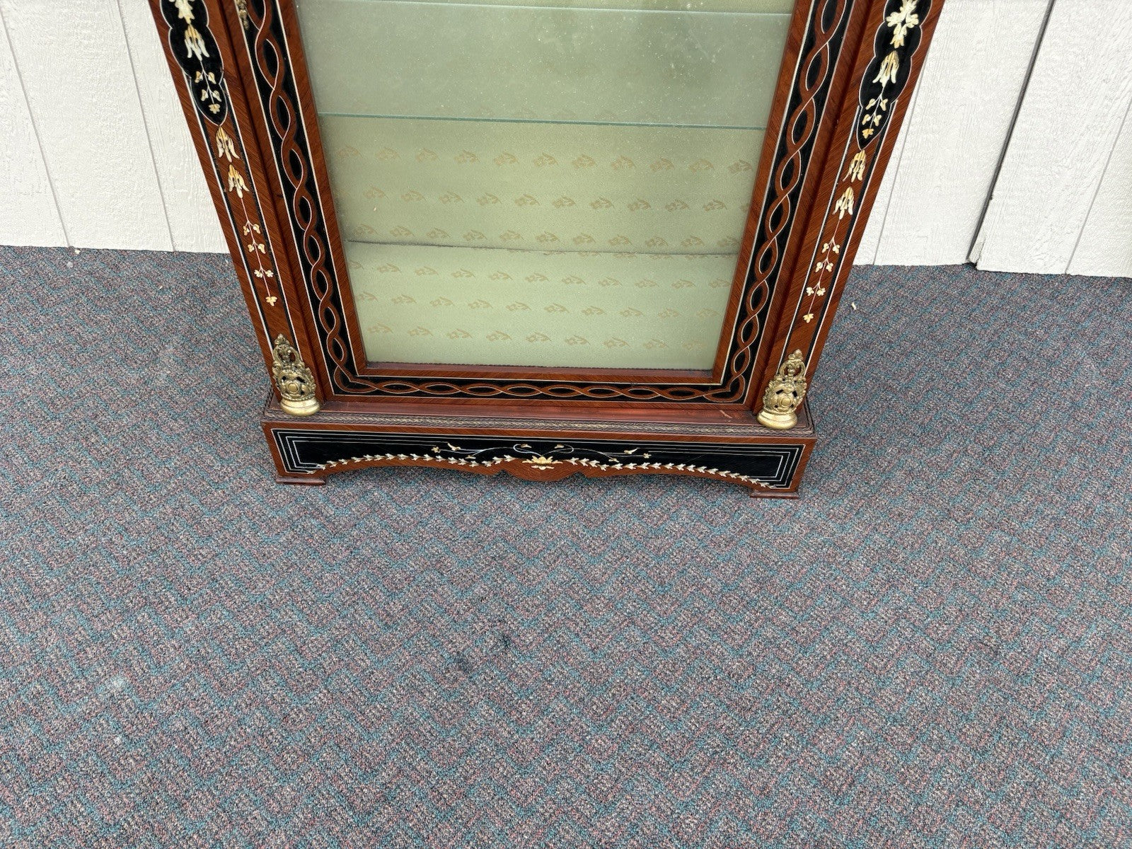 66959 Louis XV Curio China Cabinet with Bronze Ormalu