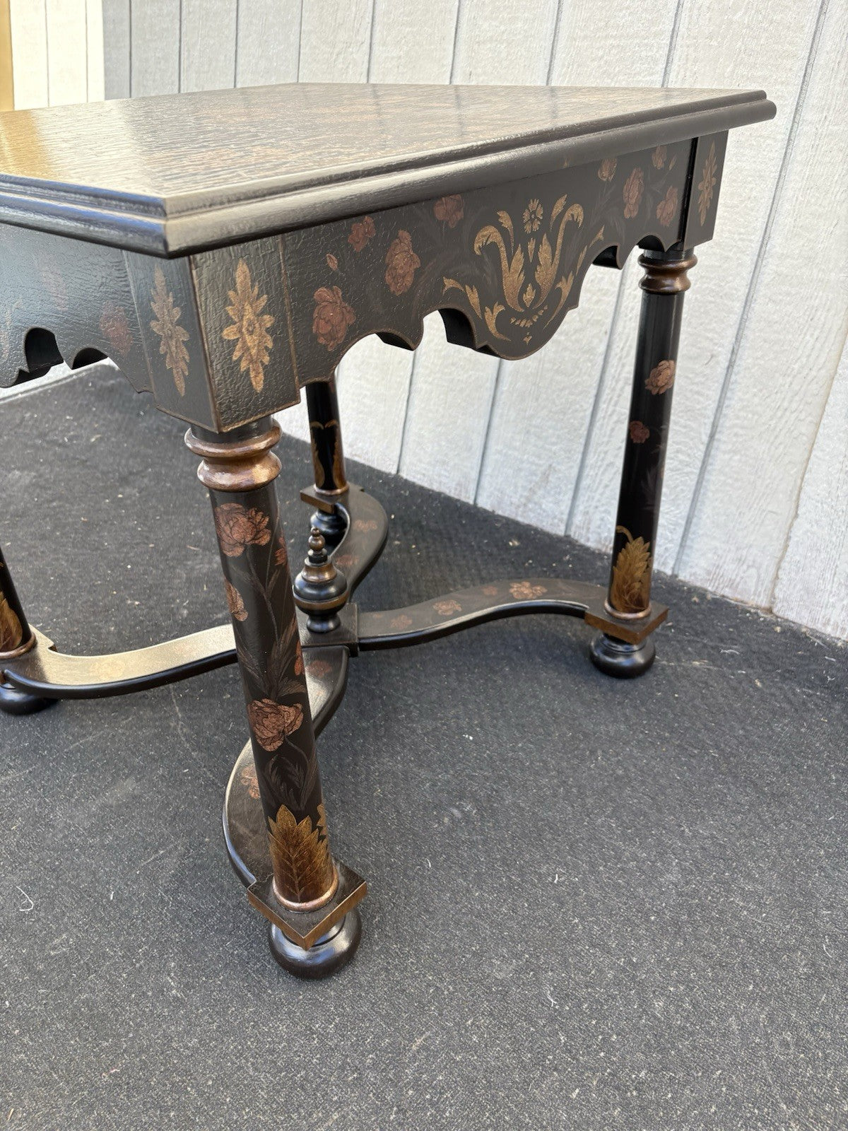 66704 Ebony Decorator Lamp Table Stand