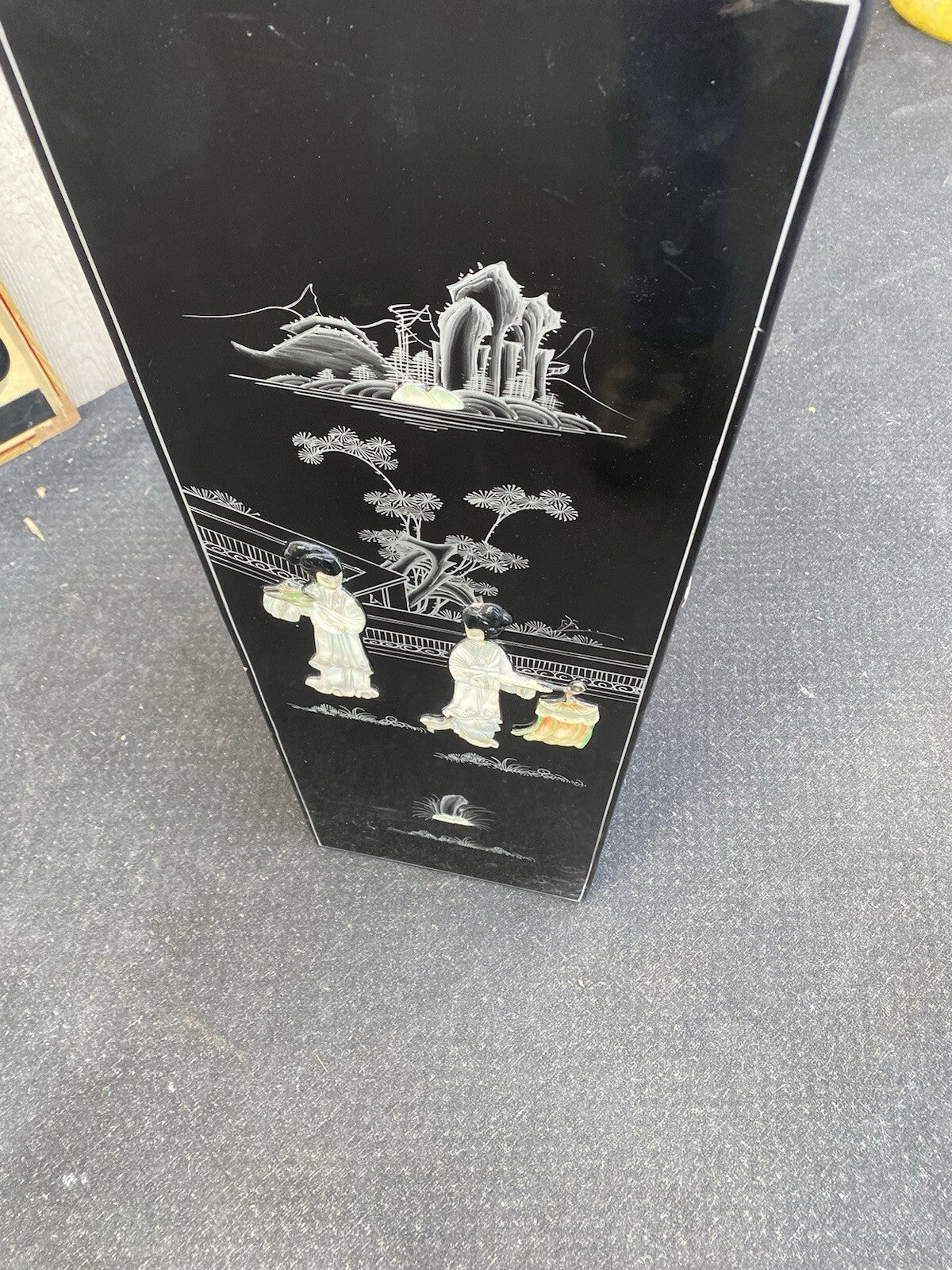 66308 Oriental Plant Pedestal Stand Lamp Table