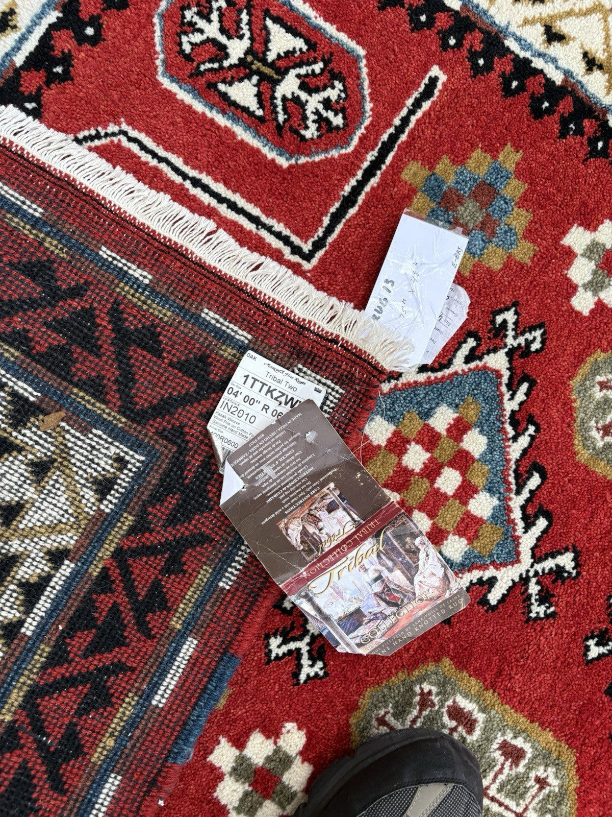 RUG 13: Tan Oriental Rug Carpet SIZE 75" x 48"