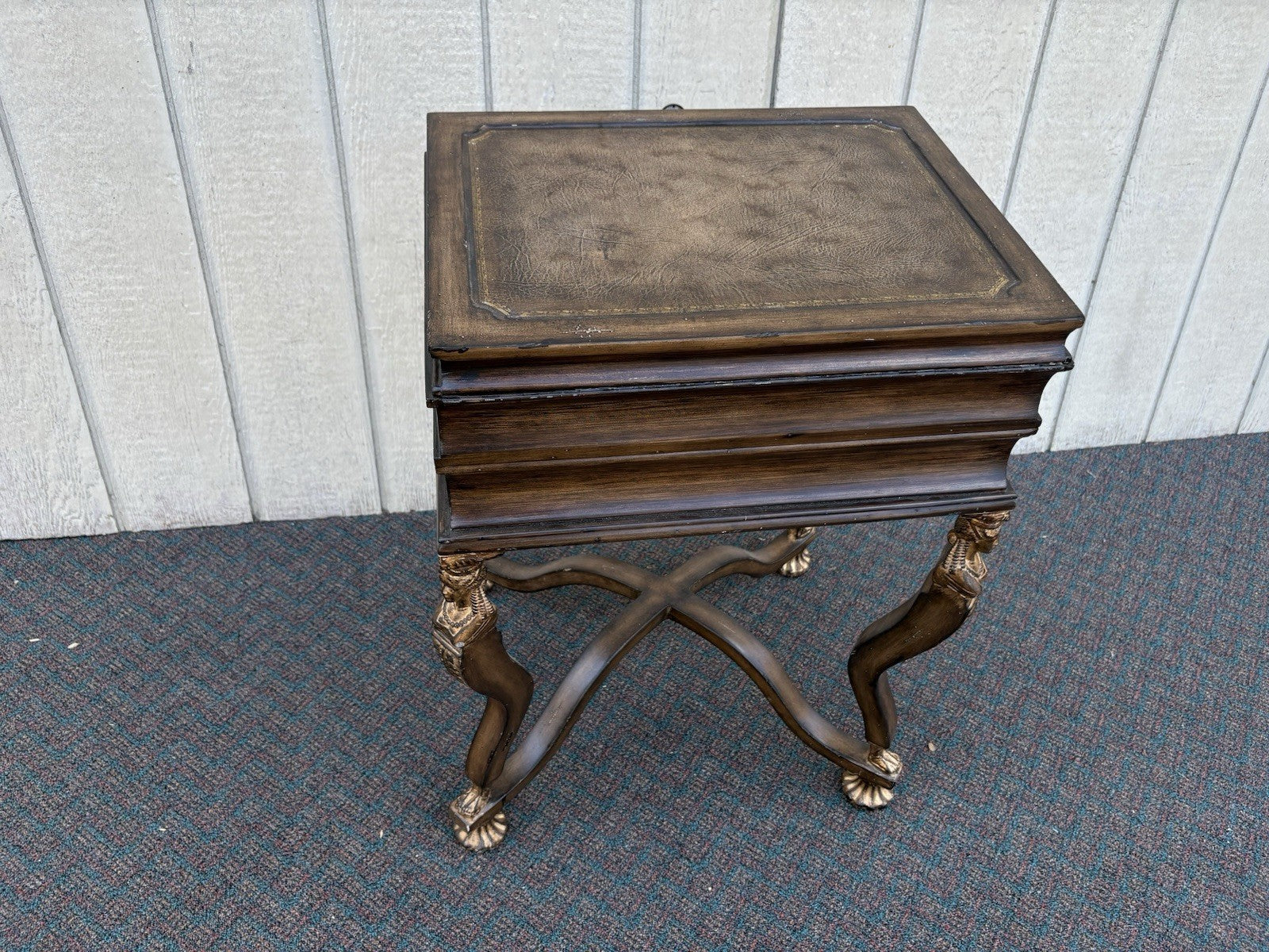66913   MAITLAND SMITH ?? Book Lamp Table Stand