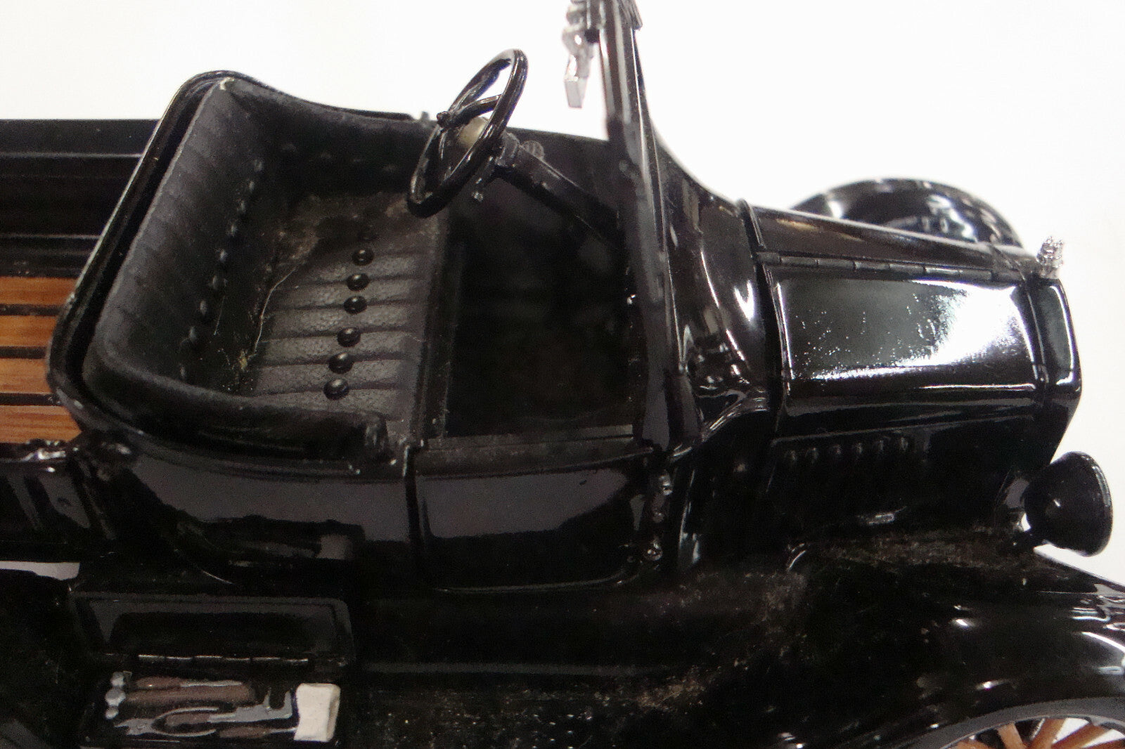 ES51     Danbury Mint DieCast Metal 1925 FORD MODEL T Truck Toy Car Vehicle