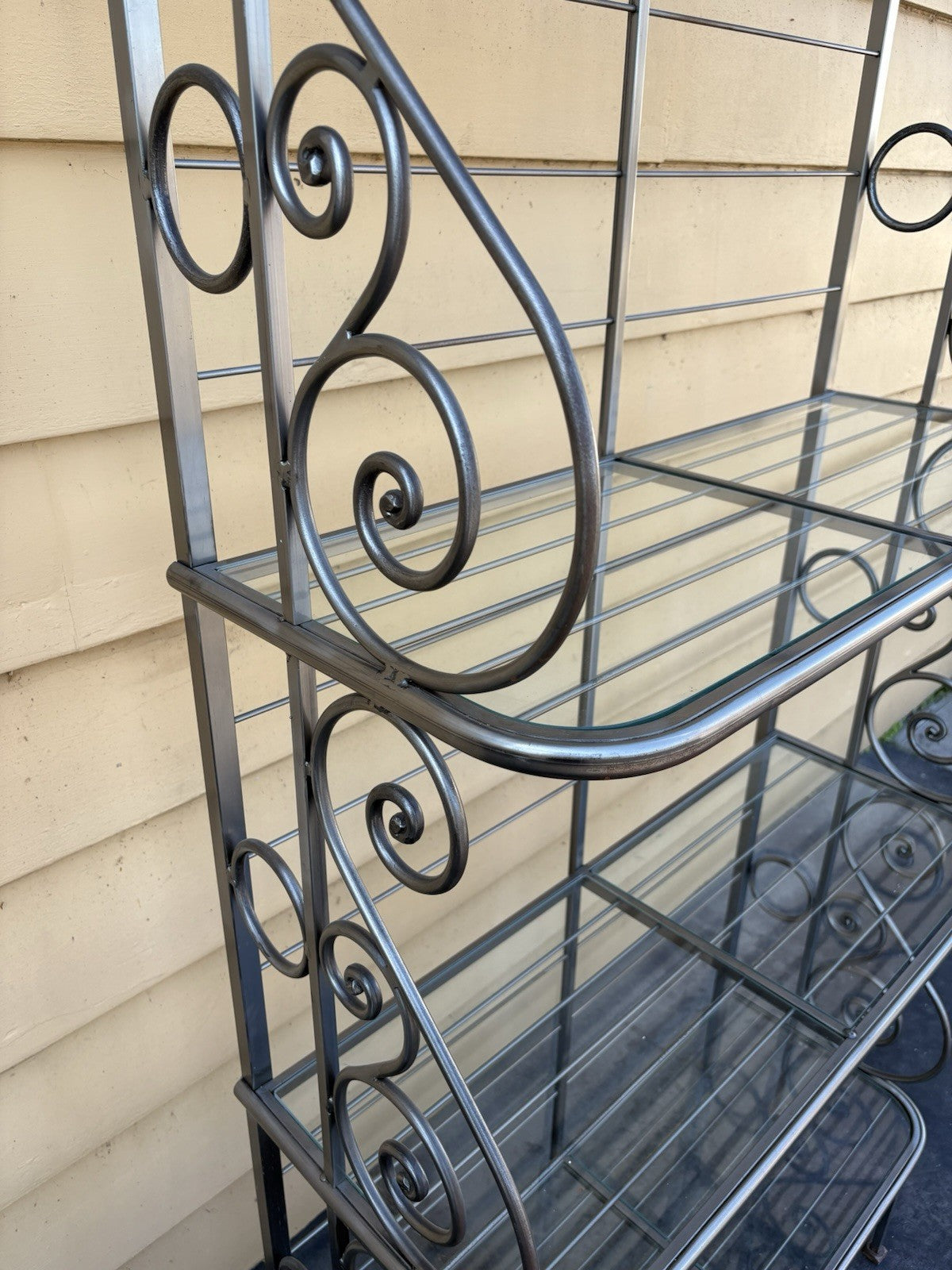 61594 QUALITY MADE  Iron Kitchen Bakers Rack