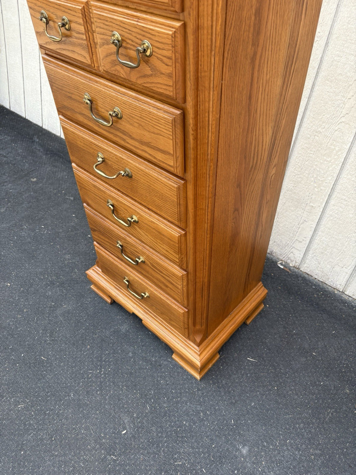 66748   Oak Lingerie Chest Dresser