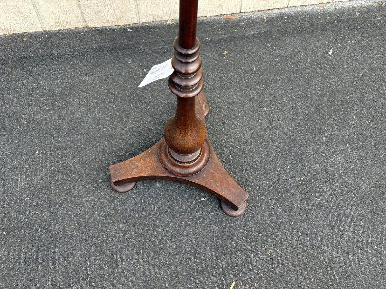 66633 Antique Empire  Needlepoint Fireplace Fire Screen