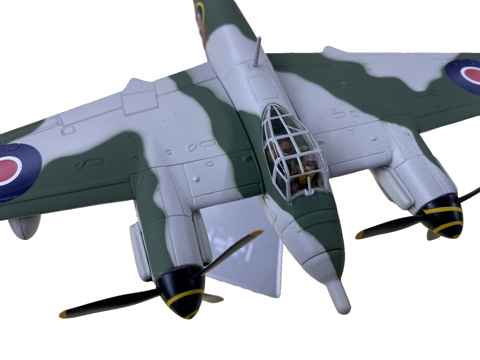 ES 213:   Diecast  Corgi AA32815 DH Mosquito FBVI 1945 Limited edition 795 /1500