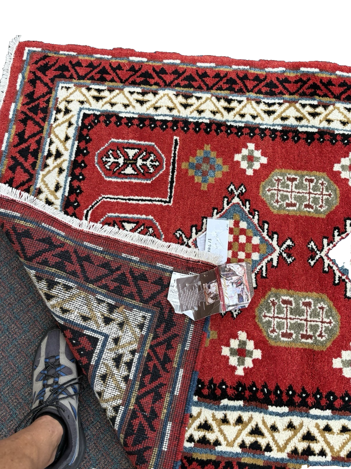 RUG 13: Tan Oriental Rug Carpet SIZE 75" x 48"