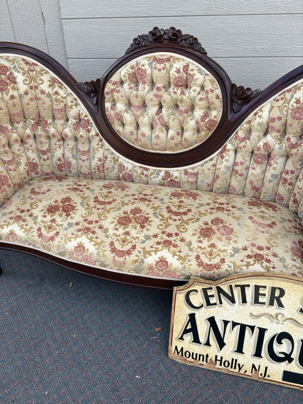 67146 Victorian Furniture??  or  Kimball ??  Victorian Style Sofa Loveseat Chair