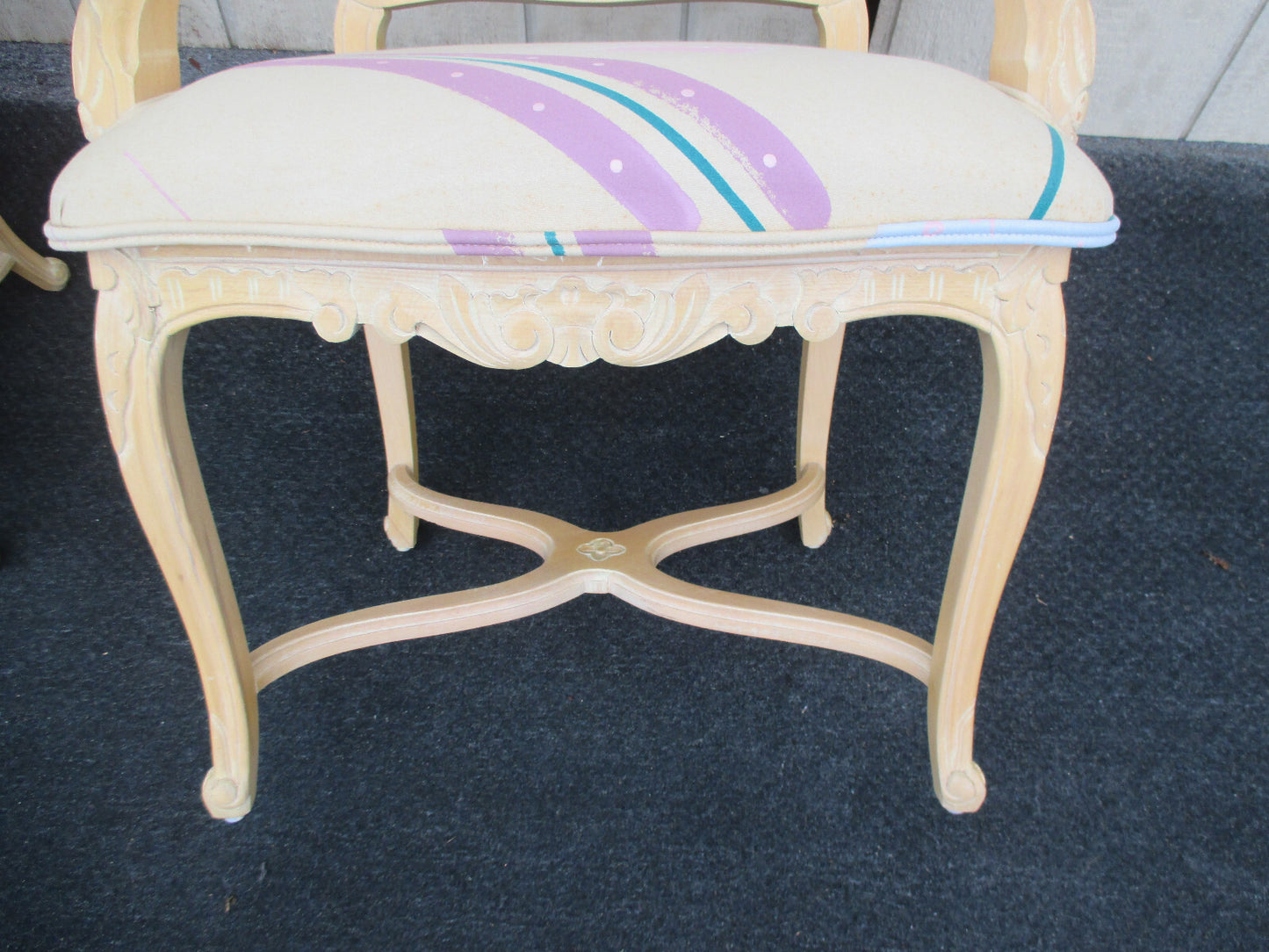 63975   Set of 6 Decorator Dining Chairs Chair s