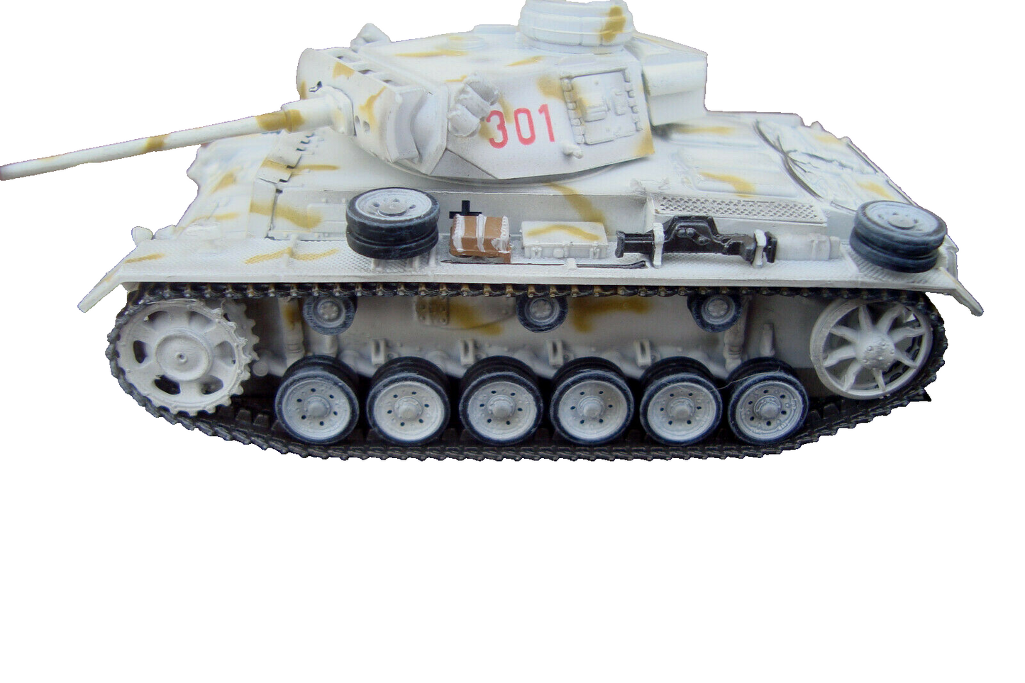 ES15 -   3 Military Tanks in Showcases