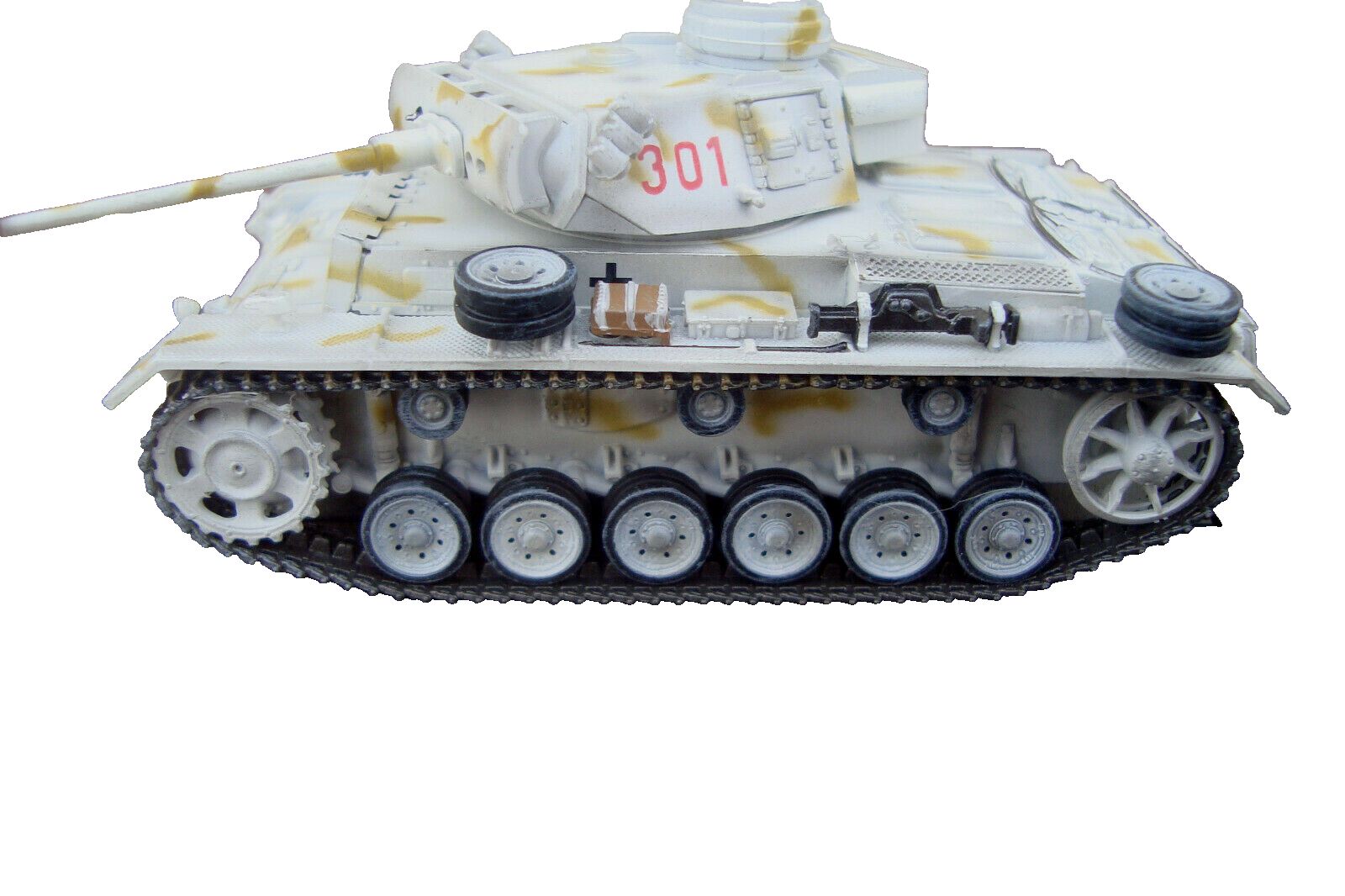 ES15 -   3 Military Tanks in Showcases