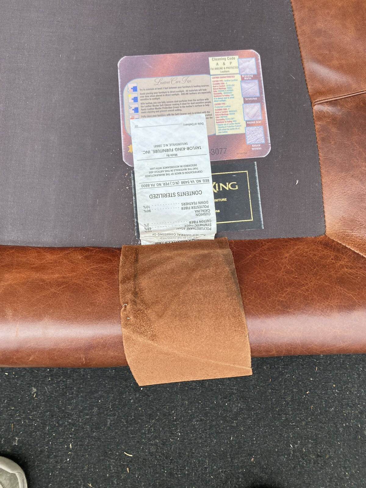 65785   Large TAYLOR KING Furniture  Leather   Armchair Chair