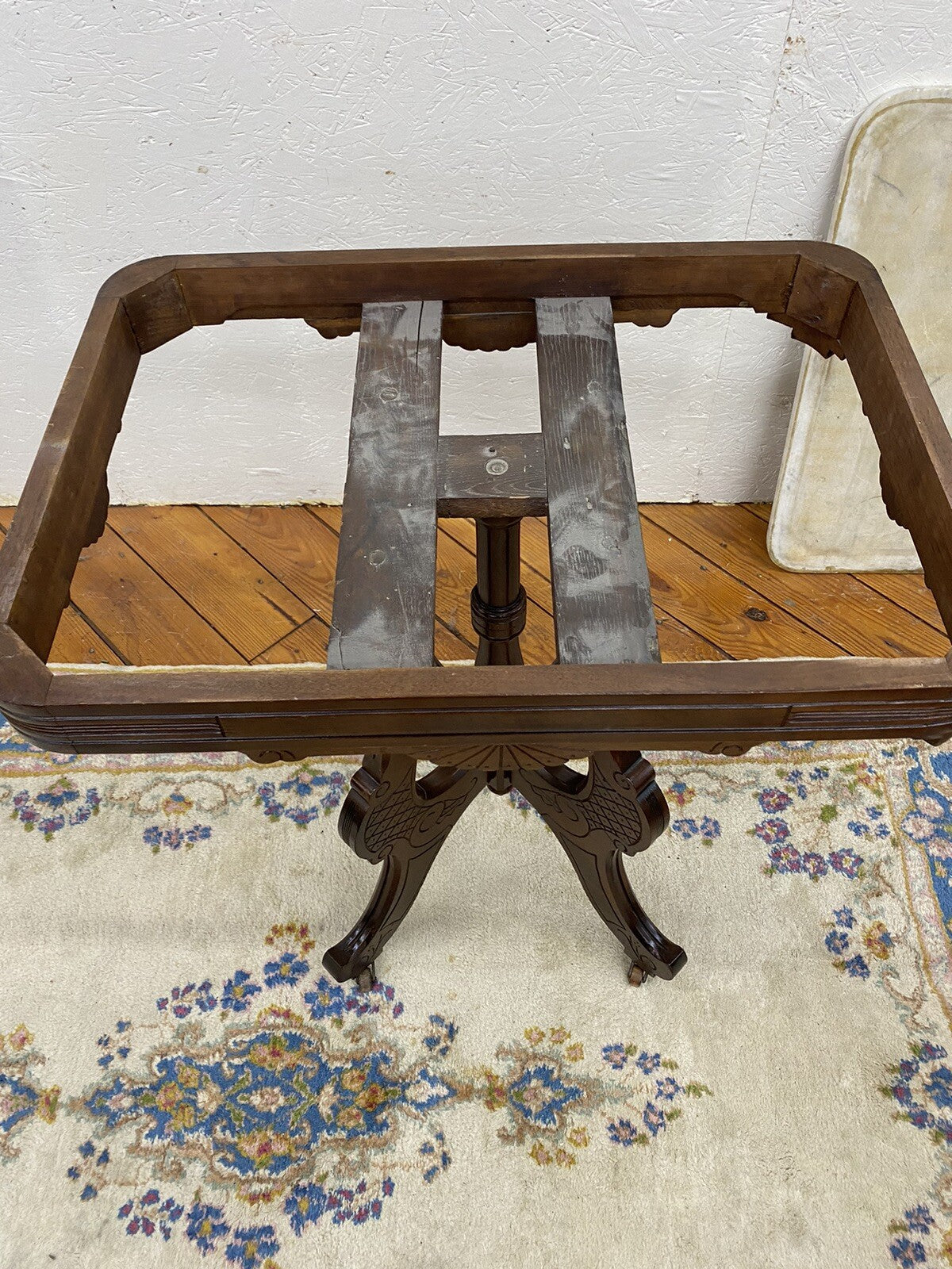 64811 Antique Victorian Walnut Lamp Table Stand