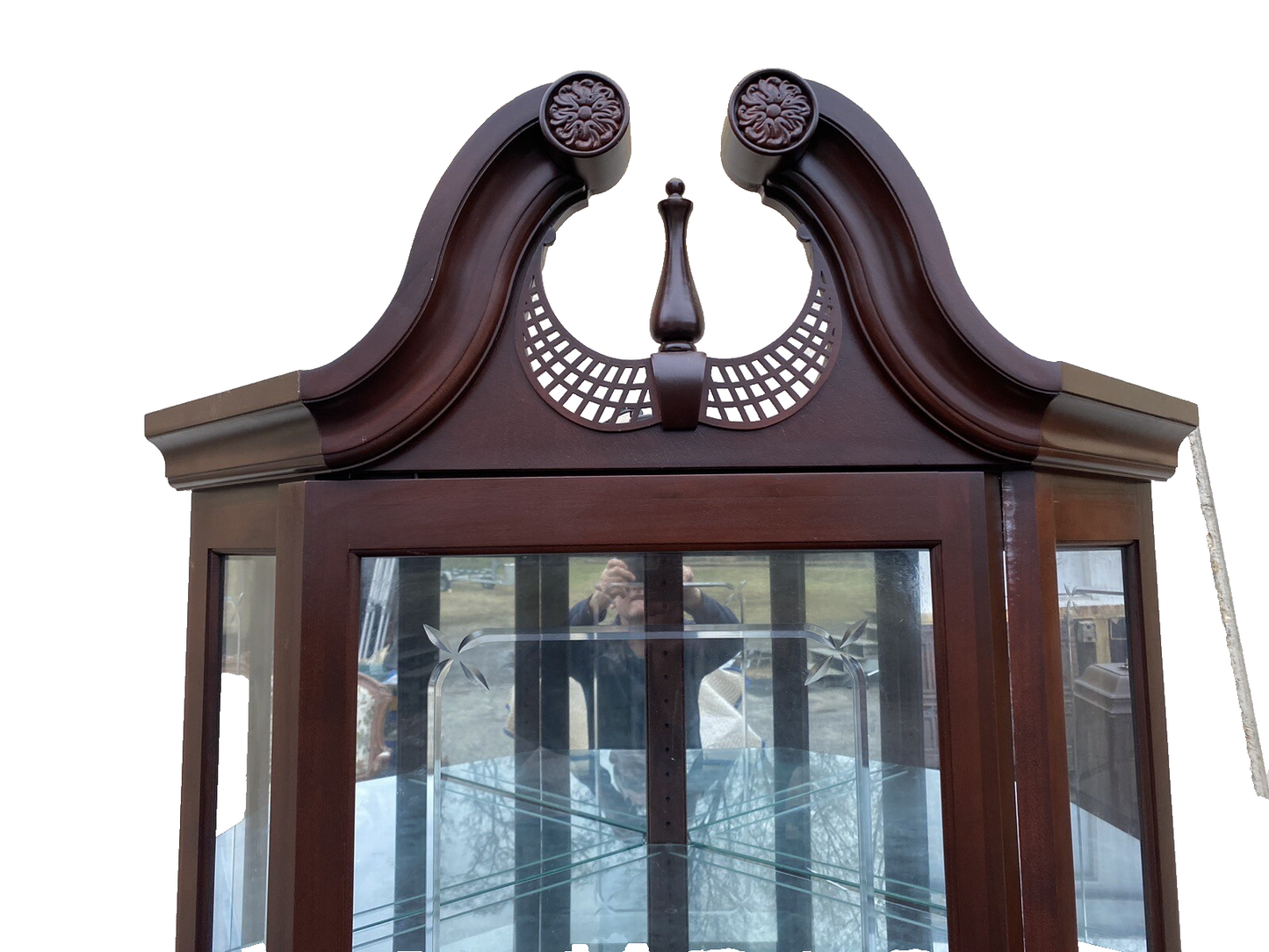 65090 Etched Glass Sliding Door Corner Curio Cabinet Reinisch Furniture(BN 06)