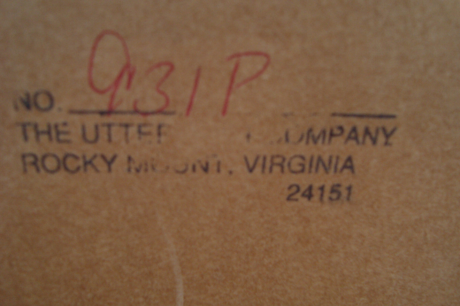 60978  Modern UTTERMOST MIrror ?? Decorator Gold Mirror